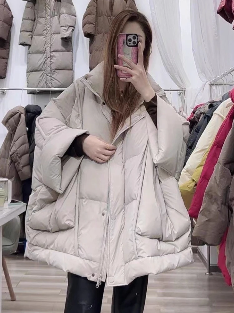 Abrigo acolchado de longitud media de gran tamaño para mujer, Parkas mullidas de nieve para invierno, prendas de vestir con capucha, corte en A, chaqueta gruesa holgada de plumón de pato 90, novedad de 2025