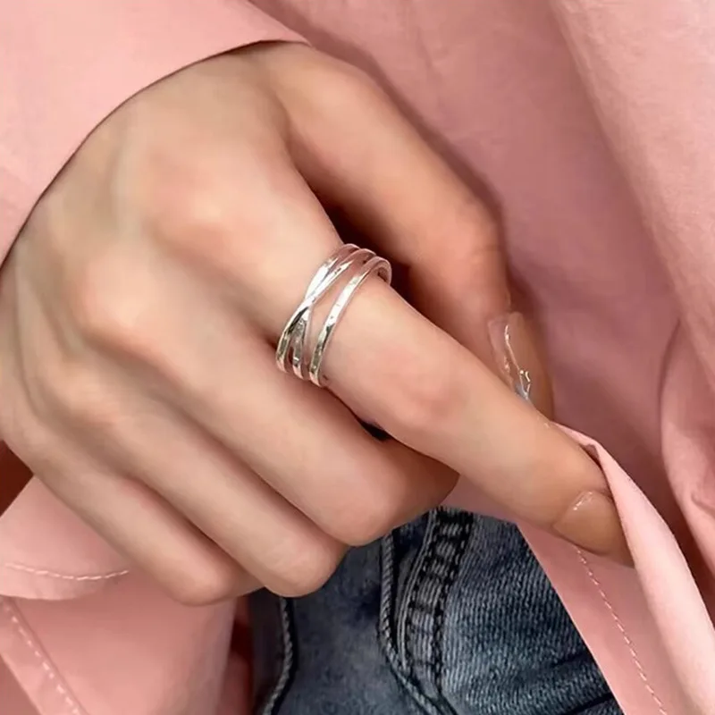 

Korean version of simple niche design sense cross ring women ins style fashion personality adjustable ring