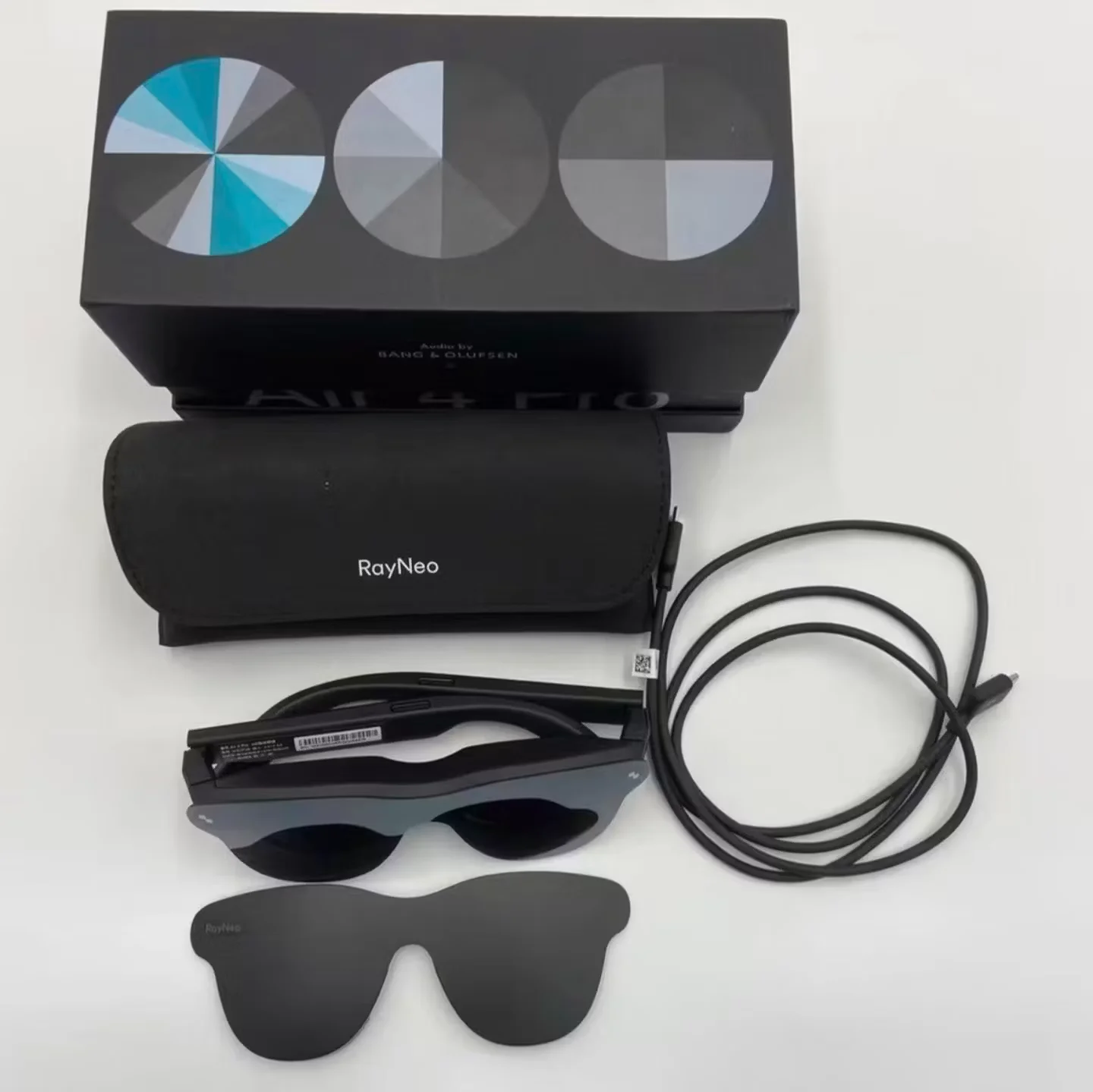 RayNeo Air 4 Pro Smart AR Glasses Supports HDR10 3840Hz 4 Speakers 1200 Nits Micro-OLED Dual-Layer Screen AR Glasses