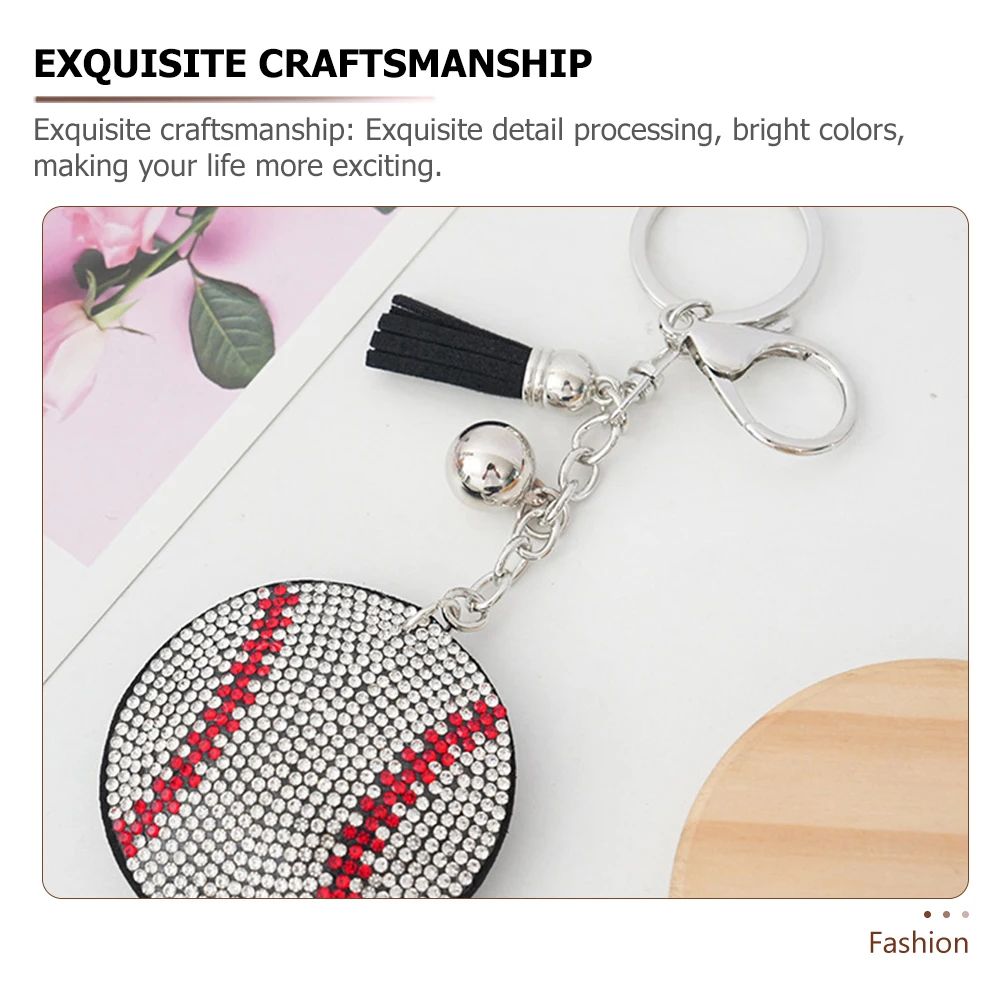 

Keychains Sports Ball Keychain Creative Keyrings Baseball Gifts Mini Key Pendant Bag Keyrings Backpack Hanging Decor Party
