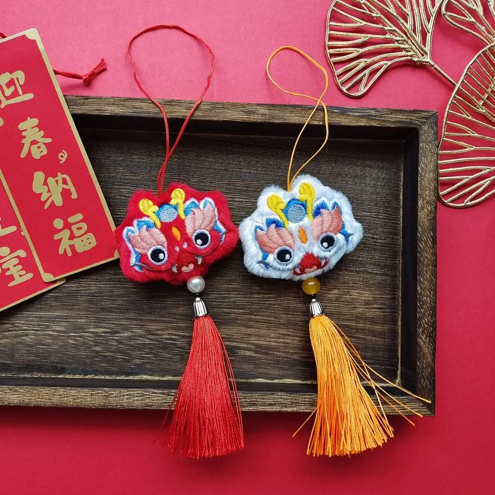Chinese Style Lion Dance Tassels Pendant Lucky Cartoon 2025 New Year Zodiac Traditional with Tassel Snake Mascot Plushies