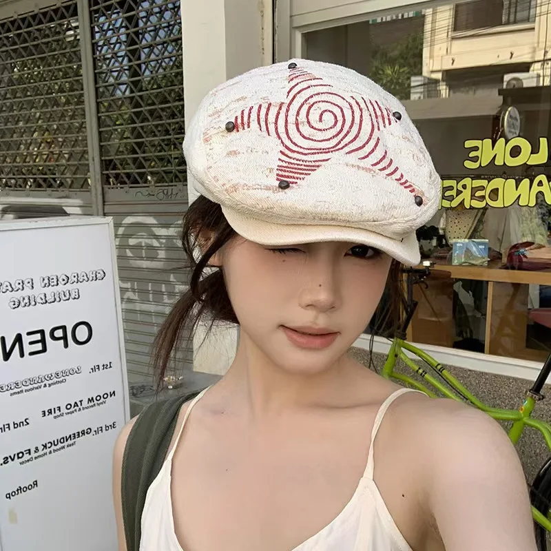 

Корейские нишевые береты с заклепками в стиле ретро, кепка Y2K, весна-лето, уличная индивидуальная универсальная кепка для показа лица, маленькие шапки художника для женщин