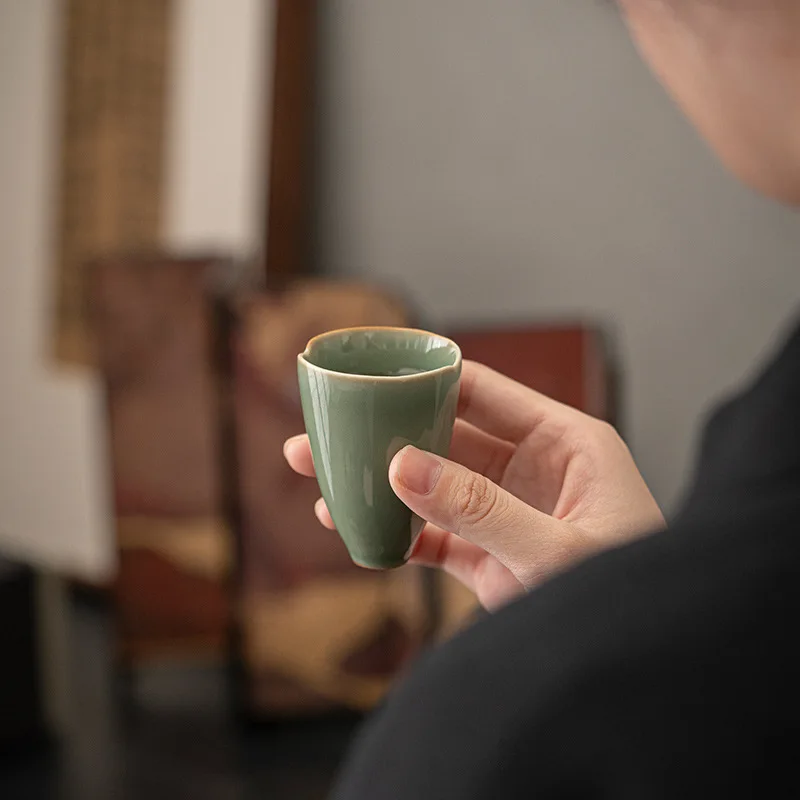 Retro Celadon Teetasse Kung-Fu-Tee-Set Kreatives Handgefertigtes Kleines Duftbecher-Set für Zuhause Tee-Meister-Tasse Teeverkostungs-Tasse