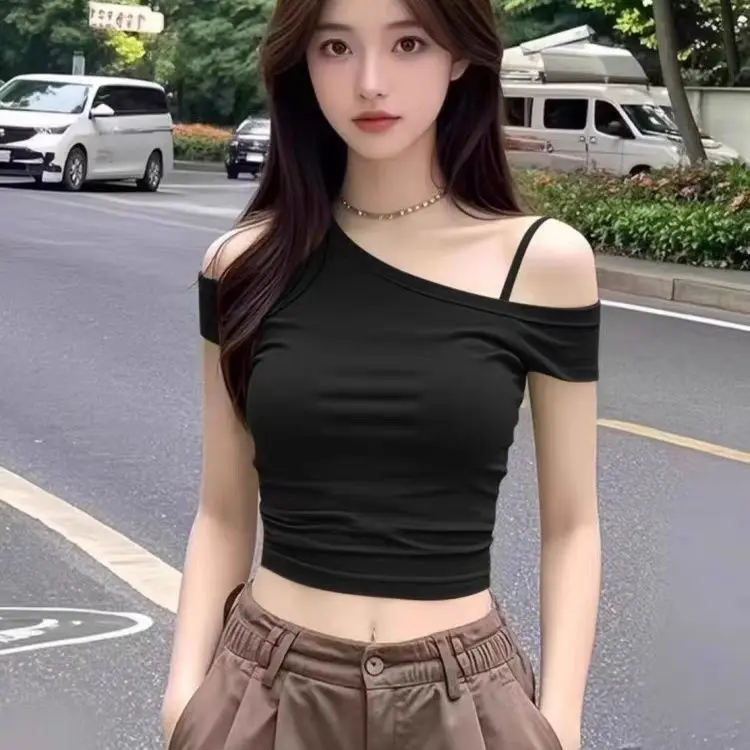 Red Off Shoulder Short Sleeve Tee Women Slim Fit One shoulder T shirt Sexy Thin Strap Crop Top Spring Summer Outerwear
