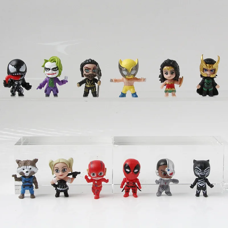 Mini Figuras de Superhéroes, Decoración de Anime, Figuras de Acción en Cápsula, Juguetes para Niños, Regalo de Navidad