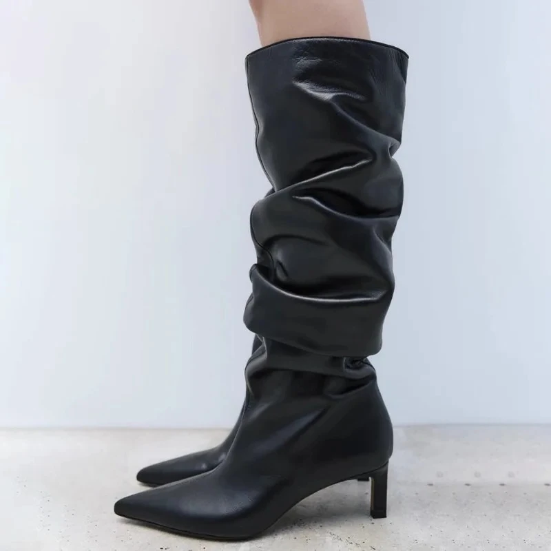 

Black Soft Leather Winter Knee Boots Women Sexy Pointy Toe Pleated Kitten Heel Designer Boot Elegant Commuter Botas Largas Mujer