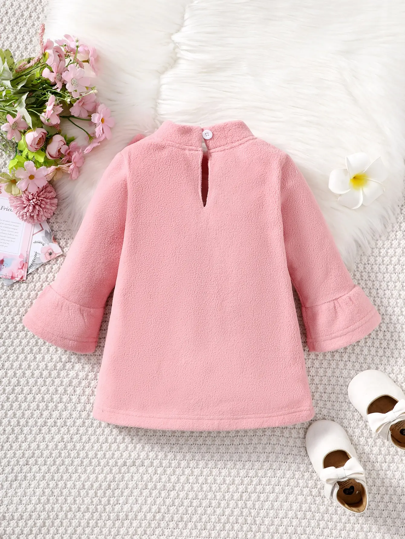 Baby winter simple fashion refreshing and comfortable dress