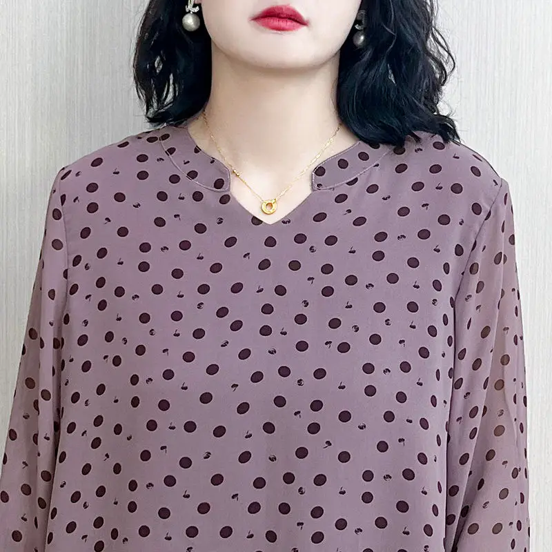 Korean Temperament Summer New Women\'s V-neck Polka Dot Simplicity Fashion Versatile Three Quarter Loose Chiffon Shirt Tops