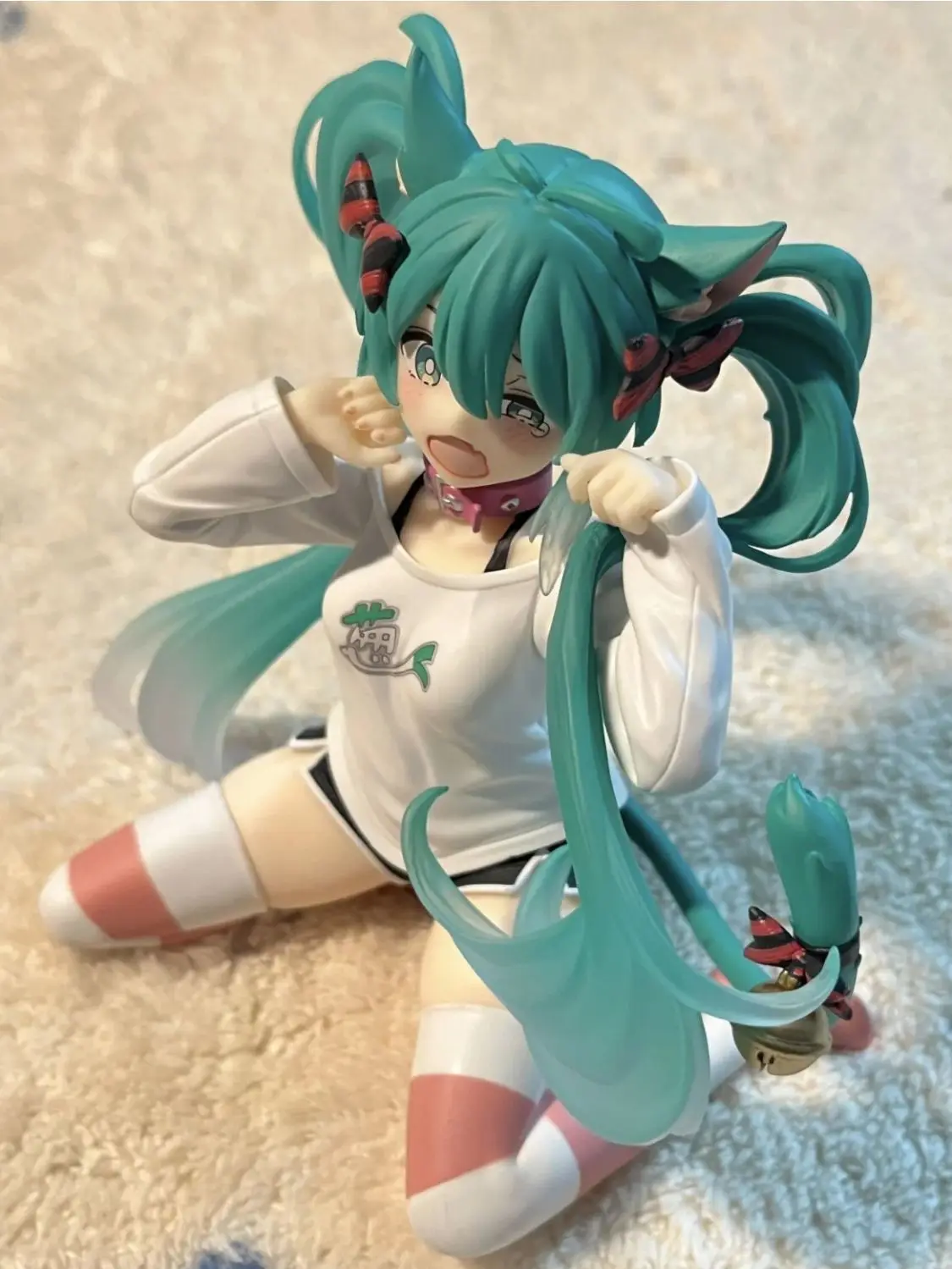 Hatsune Miku Model Anime Girl Figures Cat Ear Sitting Posture Short Sleeved Pajamas Figurines Car Decoration Doll Kids Toys Gift