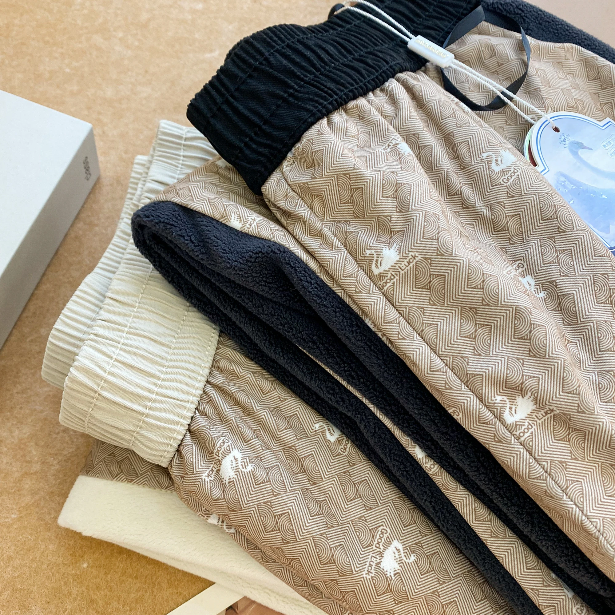 Thened down الشتاء السراويل الدافئة زوجين Sle يندبروف مقاومة للماء أوزة أسفل السراويل عارضة للرجال والنساء