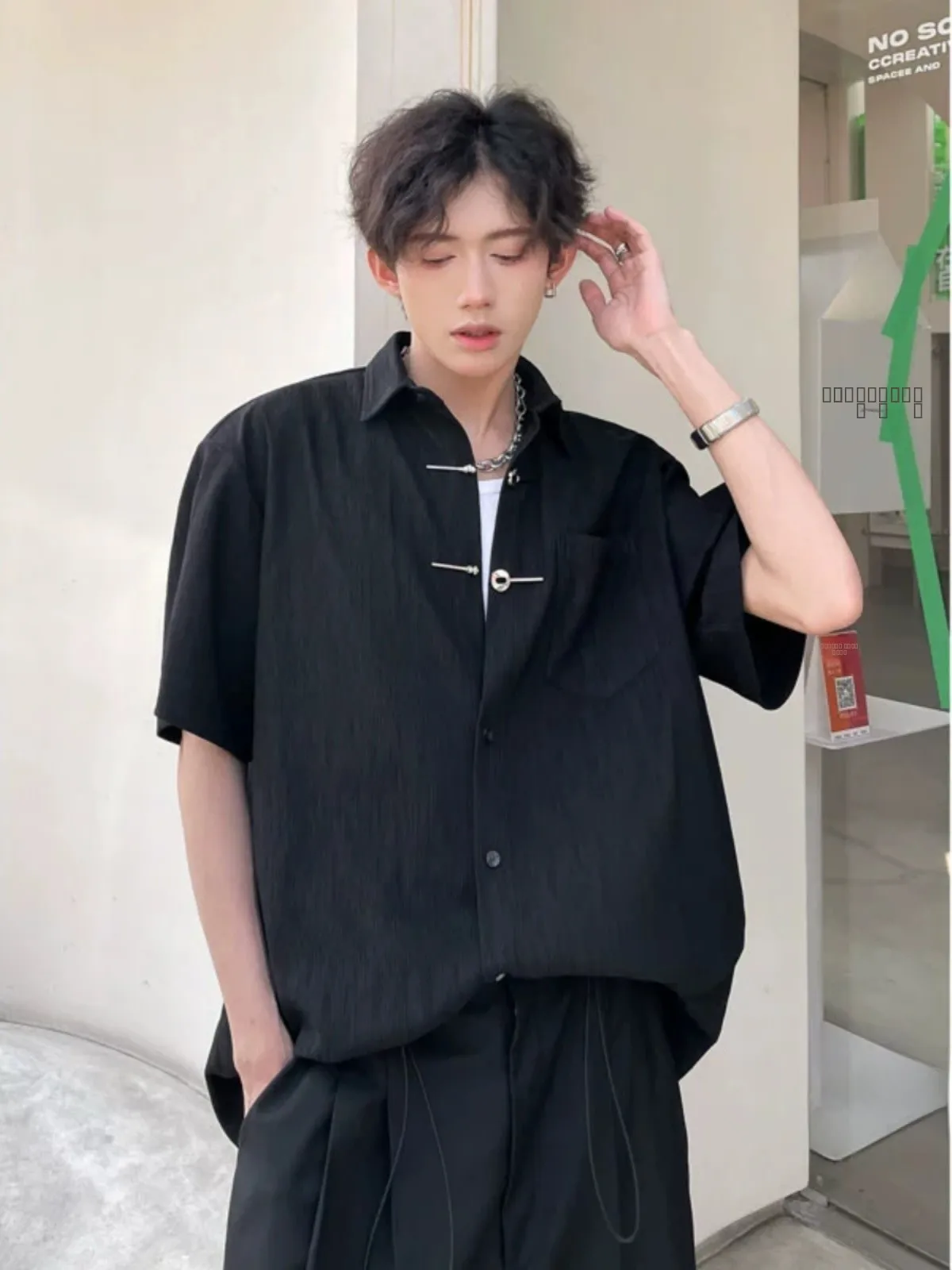 

Новый китайский Sle Pure Color Design oulder Pad ort Sve Loose Fit Мужская irt f Sve Faionable Летняя повседневная одежда