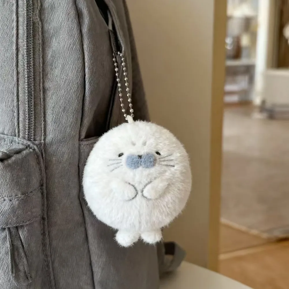 Cartoon Super Niedlicher und Entzückender Robbenförmiger Flauschiger Plüsch-Anhänger Schmuck Geschenk Deko Taschen-Schlüsselanhänger