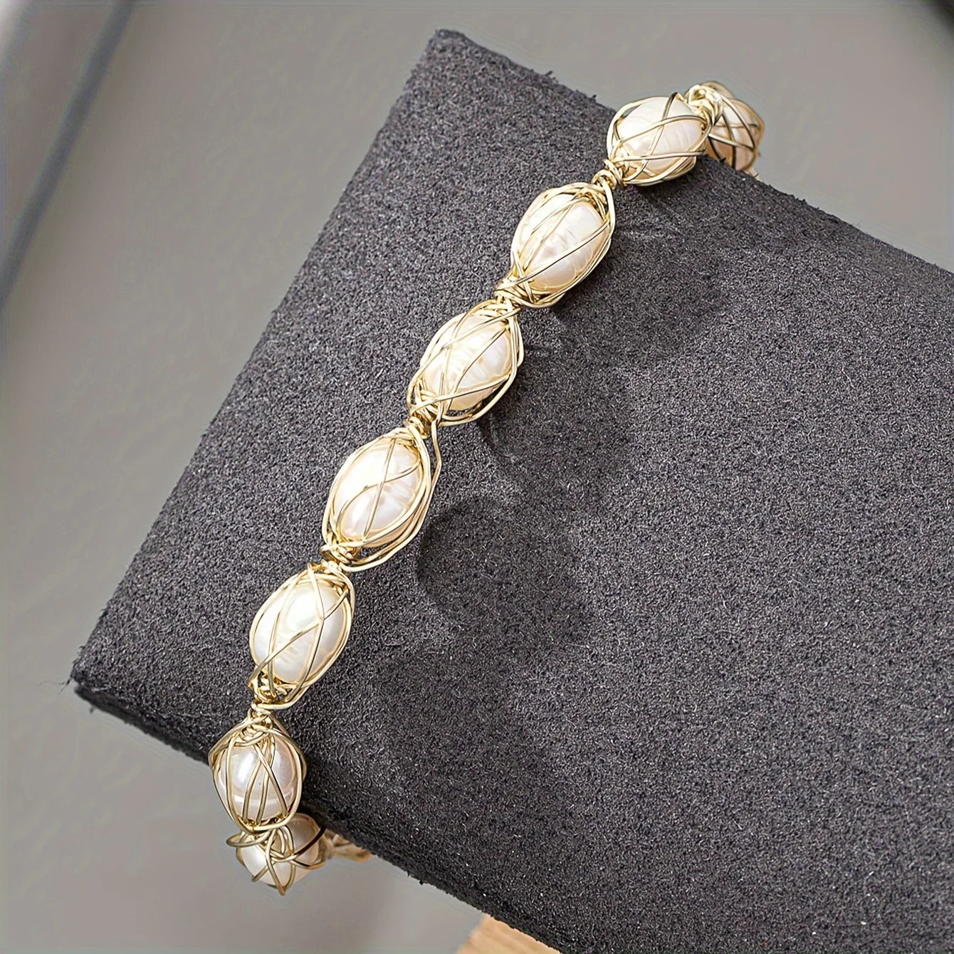 Hengsheng 7-8mm Freshwater Pearl Bracelet for Women 17+5cm Adjustable 18K Golden Plated Bracelet Christmas Jewelry Gift