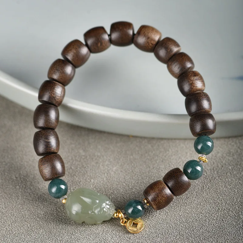 Indonesian Green Qi Nan Agarwood Pixiu Bracelet Sweet Flower Fruit Milk Fragrance Unisex Collectible Gift Rosary