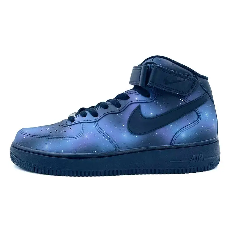 

[Индивидуальные туфли для скейтборда Kongyi Starry Sky Series A019]Nike Air Force 1, унисекс, синие средние кеды