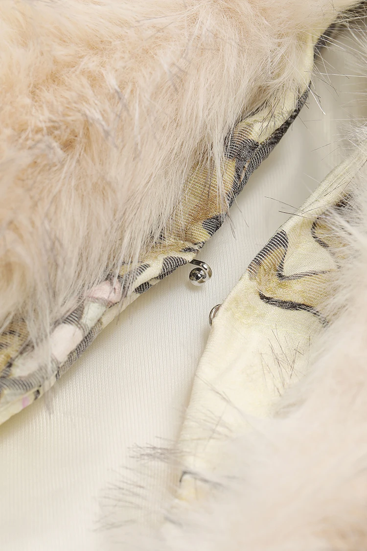 ELFSACK Women Puffer Down Jacket 2026 Winter Pony Print Fur Collar Lantern Sleeve New Oriental Style Casual Outerwear