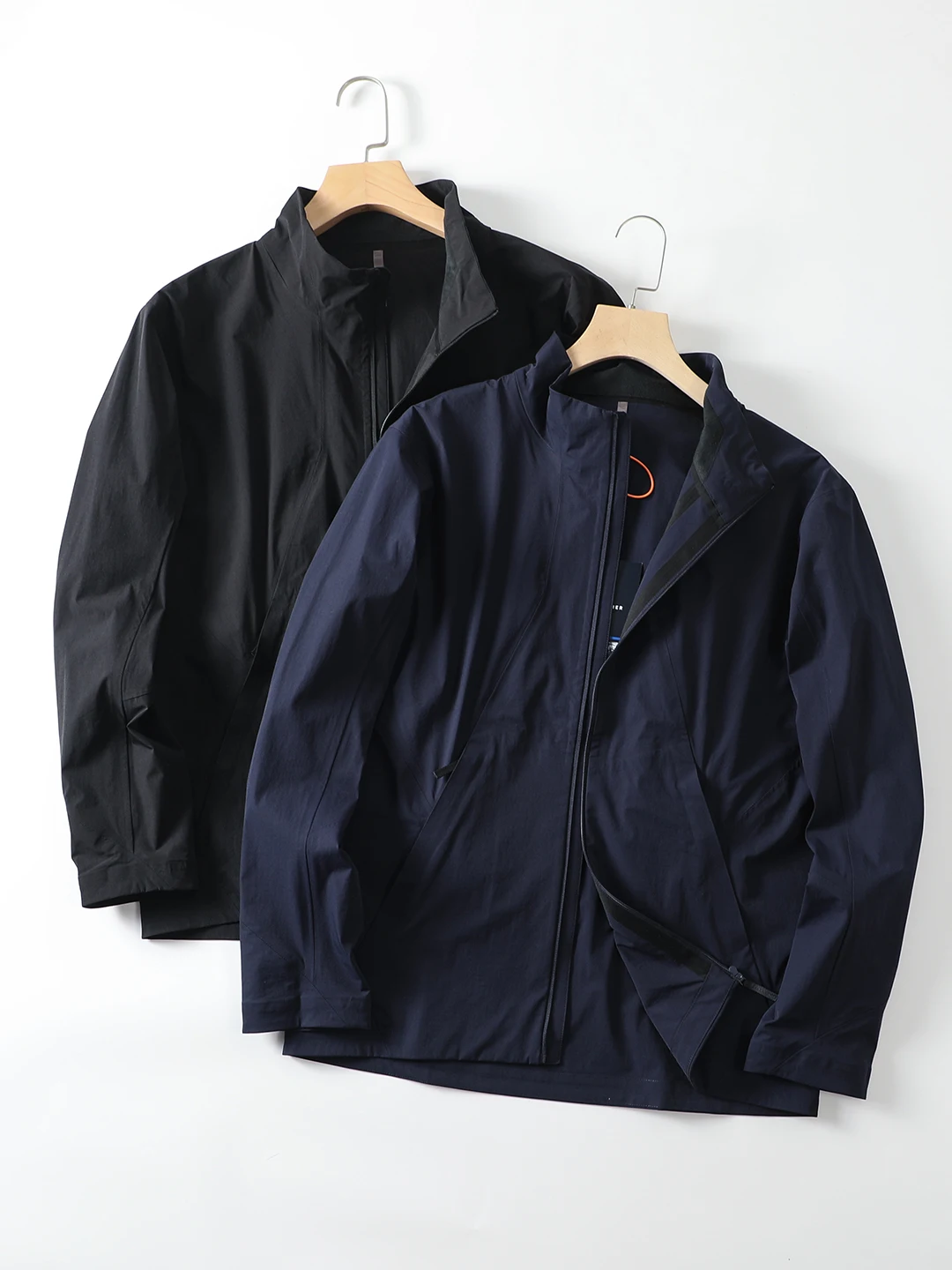 

Busin Men's Stand Collar Outdoor Waterproof Jaet Lightweight Breathable 3D Tailoring Full Glue irt Urban Busin...