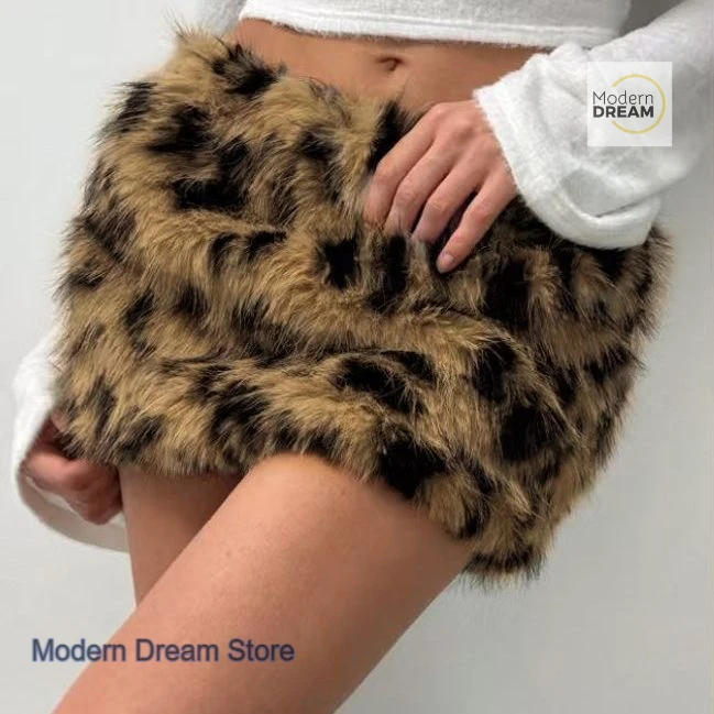 French retro leopard print short skirt female spring and autumn slim spice girl anti-exposure hip miniskirt fashion slim skirt.