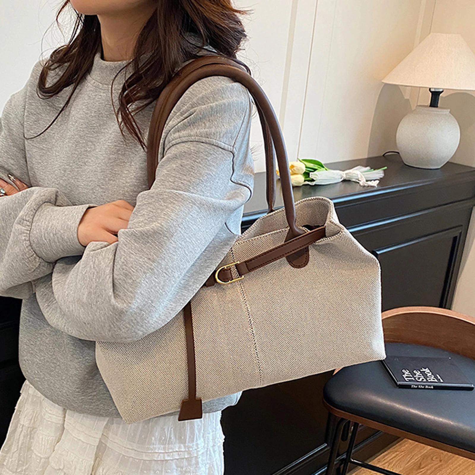 Damen Retro-Tragetasche mit Großer Kapazität, Schultertasche im Koreanischen Stil aus Strapazierfähigem Polyestergewebe – Detail 4