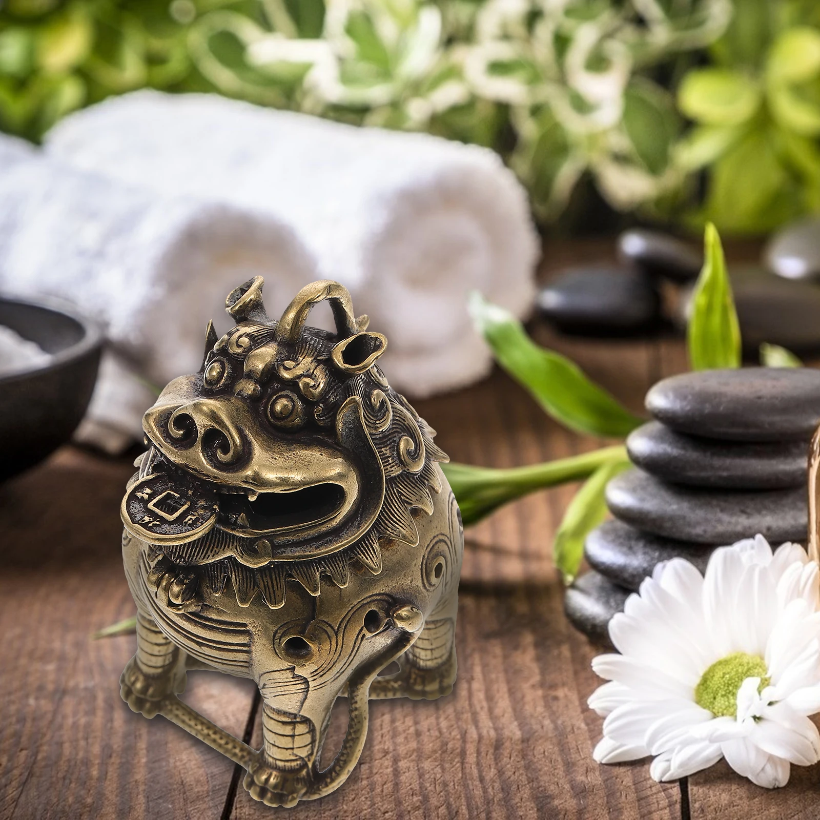 

Vintage Copper Incense Burner Pixiu Design Aromatherapy Stove Household Censer Home Decoration Office Study Copper Statue Censer