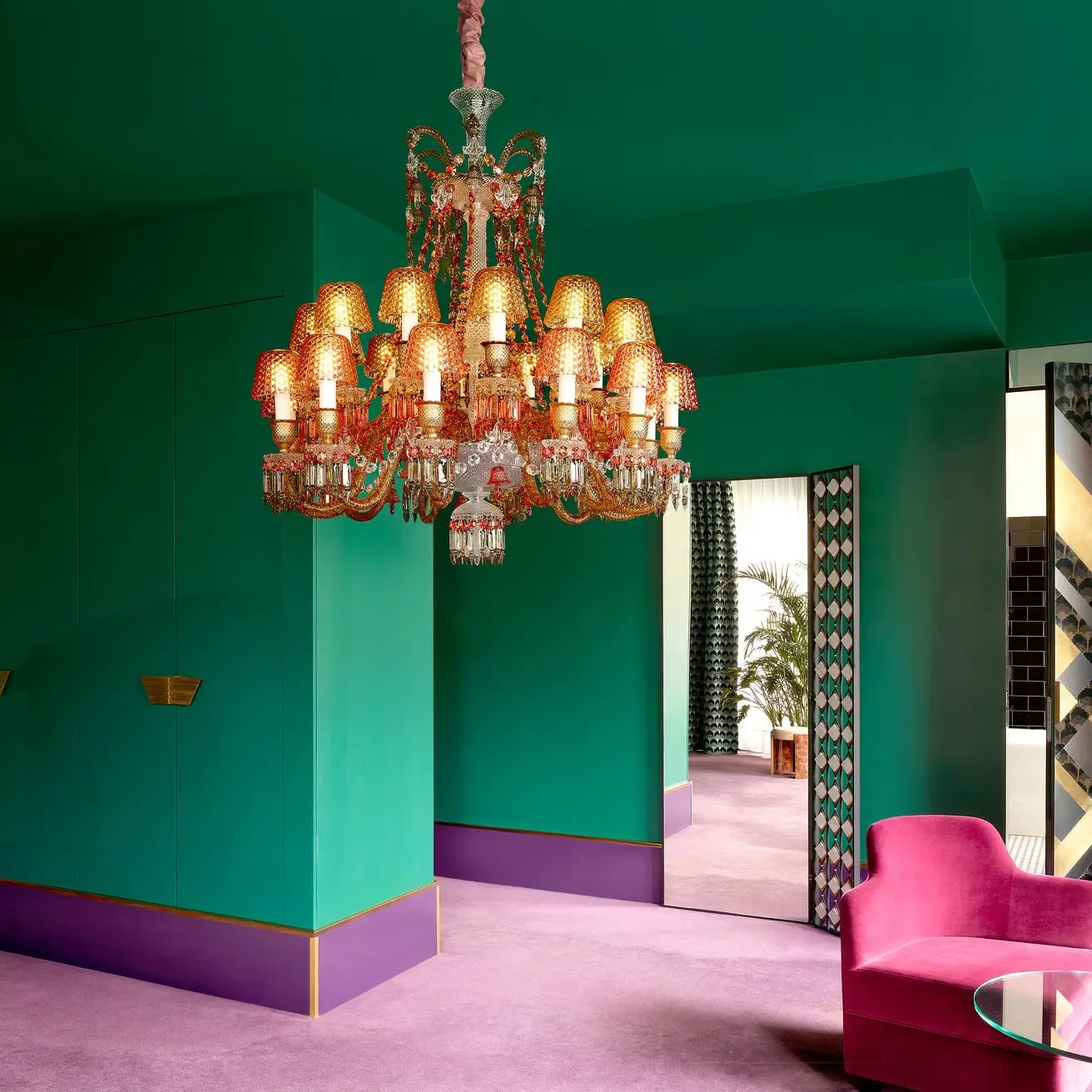 Postmodern Design Style Metal Indoor Hotel Cafe Ceiling Atmosphere Decoration Red Retro Style Crystal Chandelier Pendant Lights