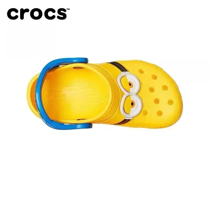 Orijinal Crocs x Minions Kawaii Karikatür Sevimli Kız Erkek Sandalet Çocuk Terlik Delik Ayakkabı Kaymaz Plaj Ev Ayakkabıları Hediye