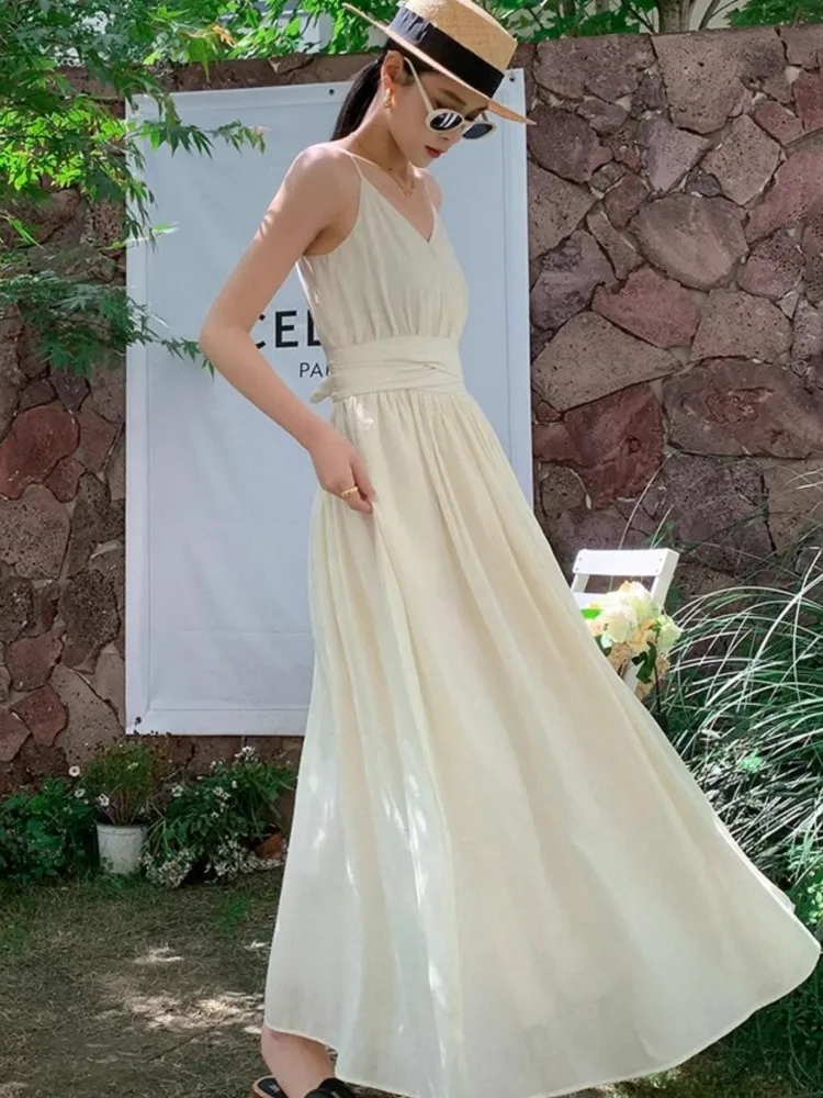 

Elegant French Sleeveless Pleated Waist-cinching Women Sling Dress Summer New A Line V-Neck Maxi Dress Party Wedding Guest Gown