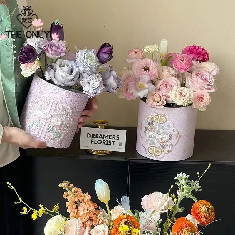 new-chinese-embroidered-flower-hug-bucket-cover-two-cloud-shoulder-bucket-floral-arrangement-diy-rose-packaging-gift-box