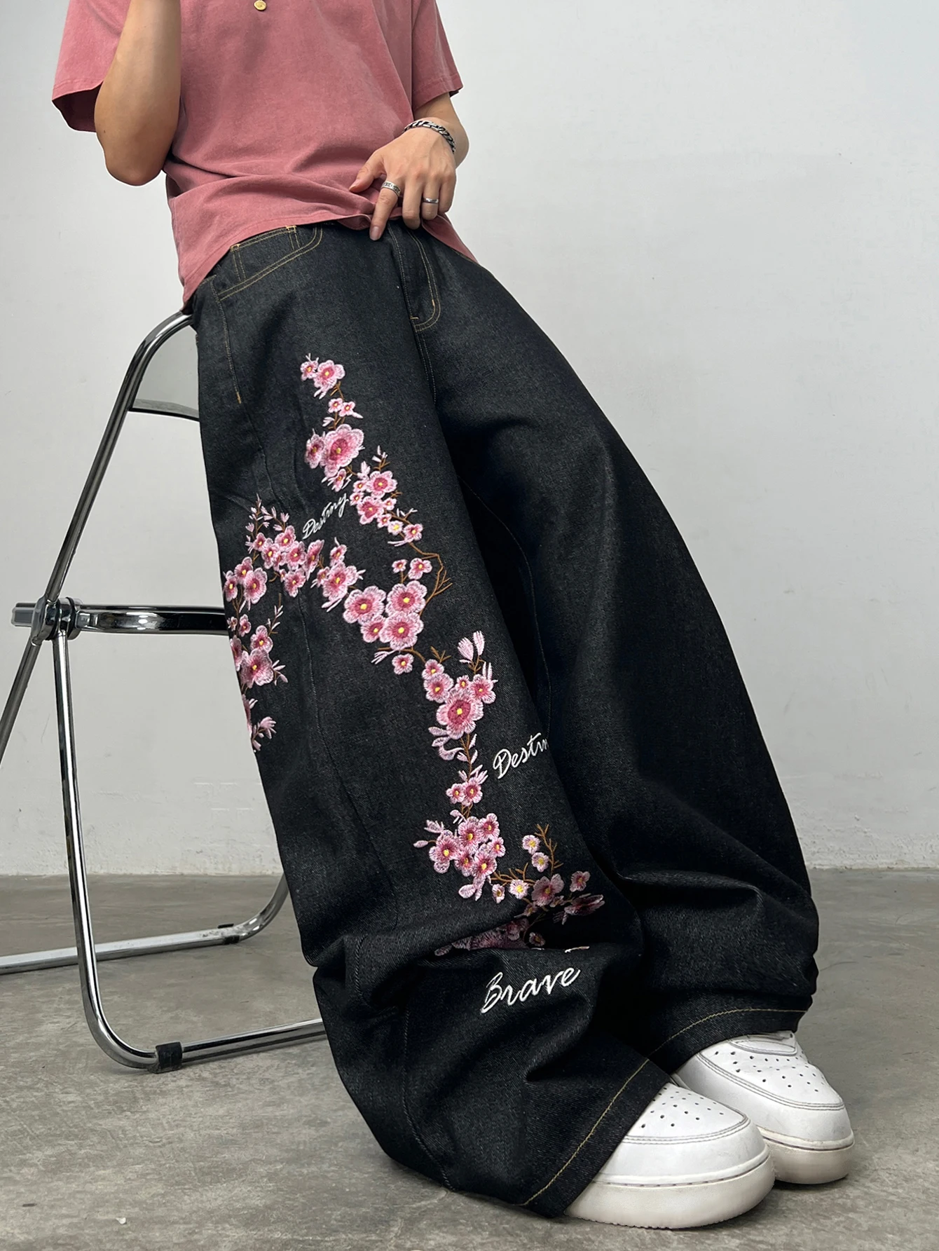 American Vintage Cherry Blossom Embroidery Design Black Baggy Jeans  Men Y2K Street Fashion Versatile Straight Wide Leg Pants