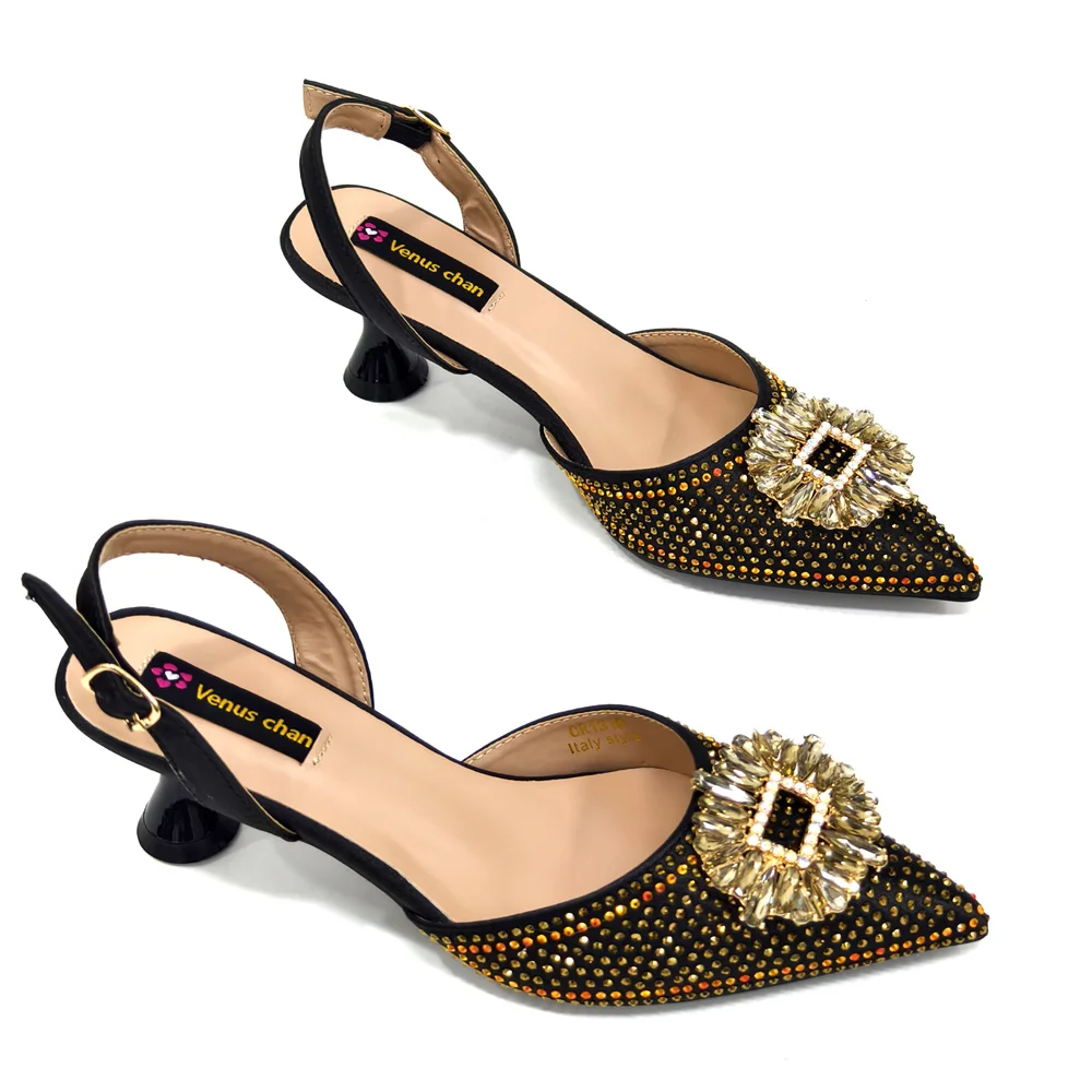 2025 Nigerian Women\'s Party Shoes and Bags Medium Heel Pointed Toe Elegant Party Footwear With Matching Color Handbag for Women