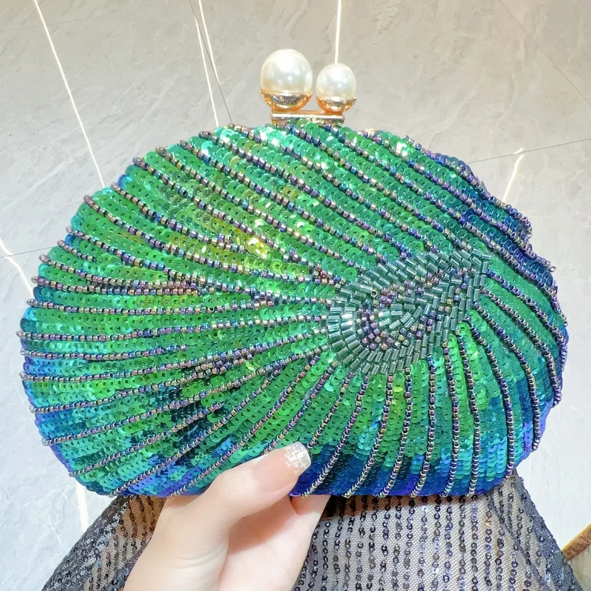 

Vintage Sequins Clutch Wallet Women Glitter Peacock Feather Evening Bag Shiny Party Satchel Handbag Fashionable Banquet Purse