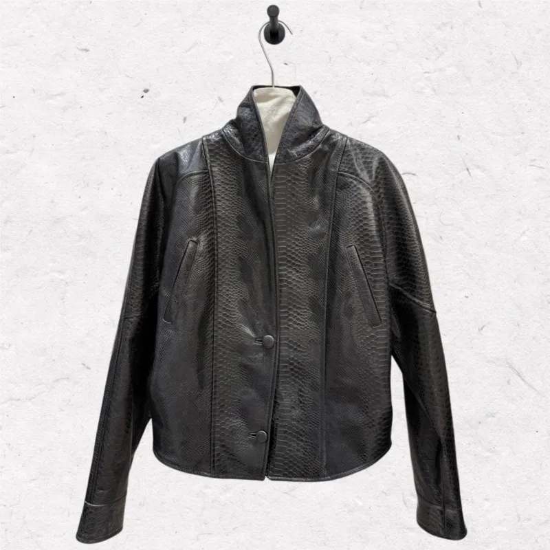 2026 Fall New Genuine Lamb real Leather Jacket Women Black Texture Short Stand Collar Button Crop Biker Coat