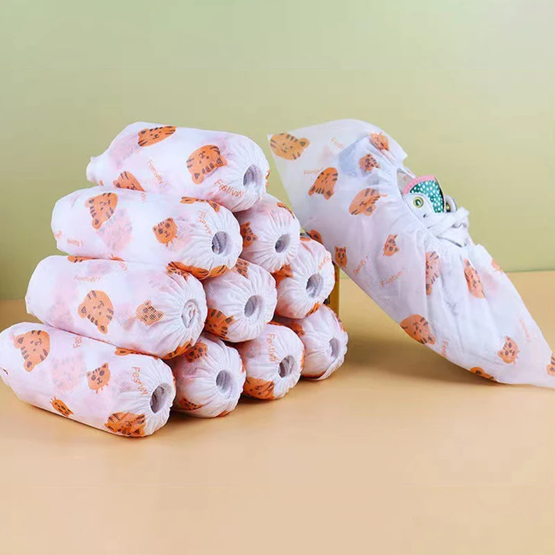 50 قطعة من أغطية الأحذية الكرتونية السميكة للاستعمال مرة واحدة، غطاء للقدم مضاد للانزلاق ومضاد للانزلاق، أغطية قدم قابلة للتنفس للأحذية