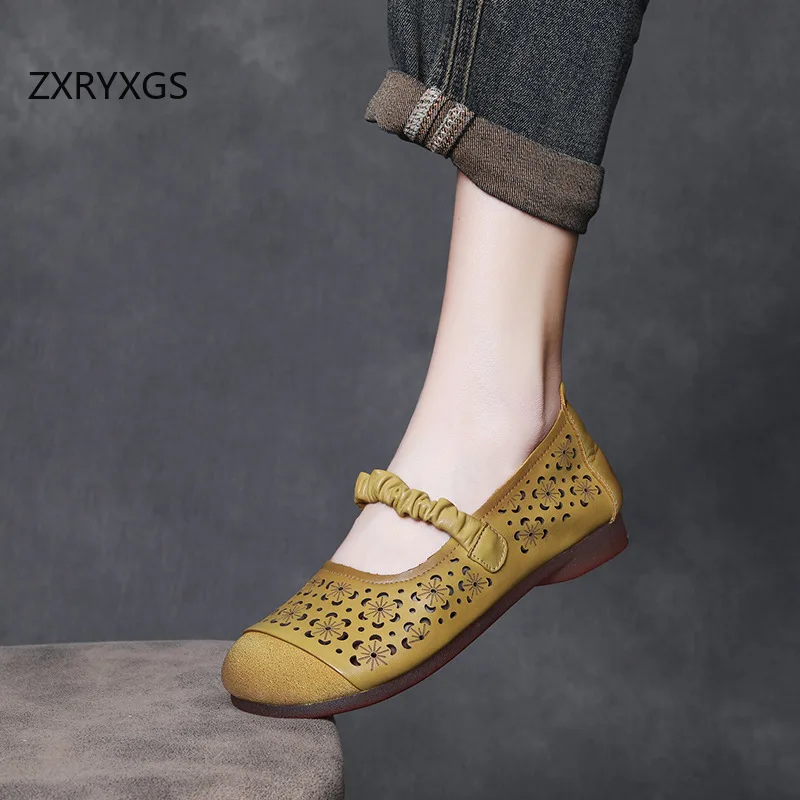 ZXRYXGS قسط كامل الجلد الحقيقي الراقية الأم الشقق 2025 جوفاء تنفس السيدات الصنادل شقة لينة ارتداء حذاء مريح