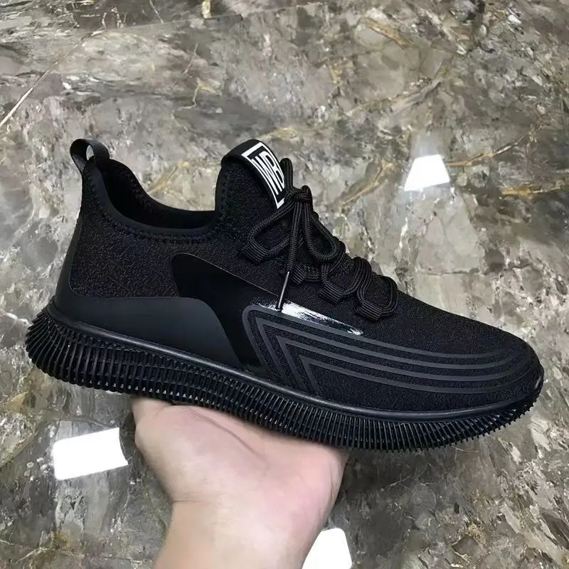 Nuove scarpe da corsa sportive traspiranti e versatili estive da uomo casual versione coreana