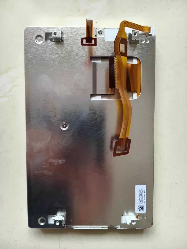 

8-дюймовый жидкокристаллический дисплей LQ080Y5DE30