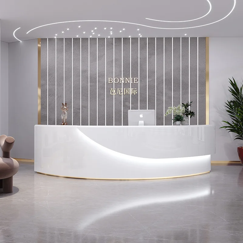 Prosta, nowoczesna strona kasy w salonie kosmetycznym, firma, farba, stół recepcyjny, fotografia, studia taneczne, zakrzywiony bar