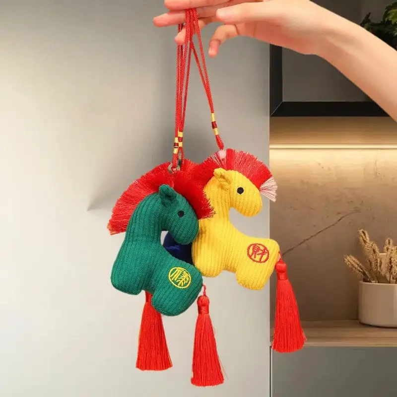 

Мягкая плюшевая игрушка-подвеска на год лошади 2026, реалистичная кукла-талисман пони для украшения, идеальные подарки для новорожденных