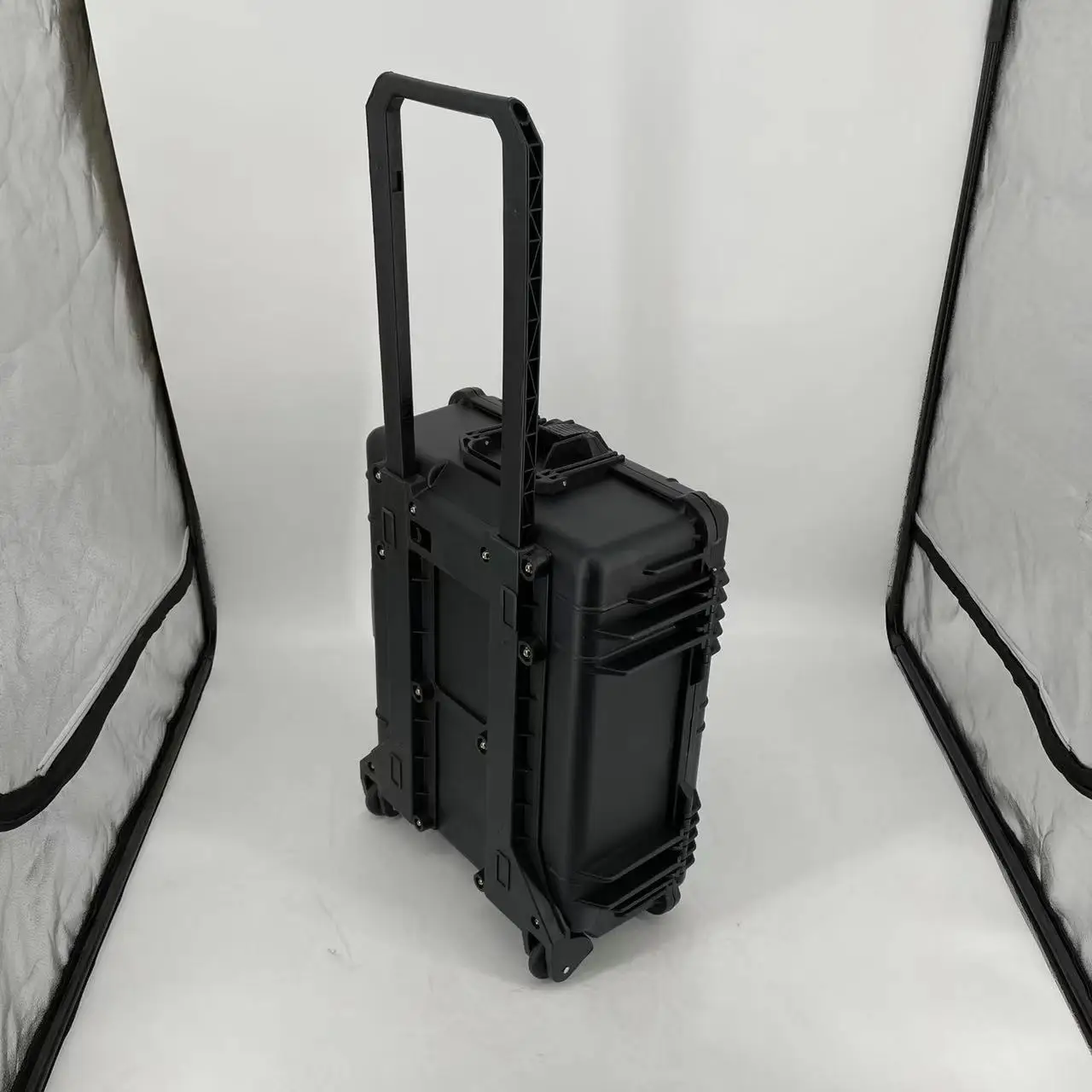 DPC126 Wholesale Quality Waterproof Shockproof Hard Plastic Equipment Protective Case With Wheels And Tie Rods