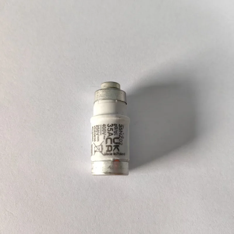 10pcs-bs88-d02-fuses-20nz02-20a-25nz02-25a-35nz02-35a-50nz02-50a-63nz02-63a-400vac-15x36mm-round-body-fuses