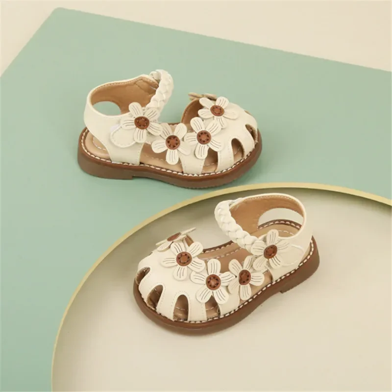 2023 New Summer Baby Shoes For Girls Cute Flower Cut-outs Infant Princess Sandals Closed Toe Fashion Toddler Kids Sandals