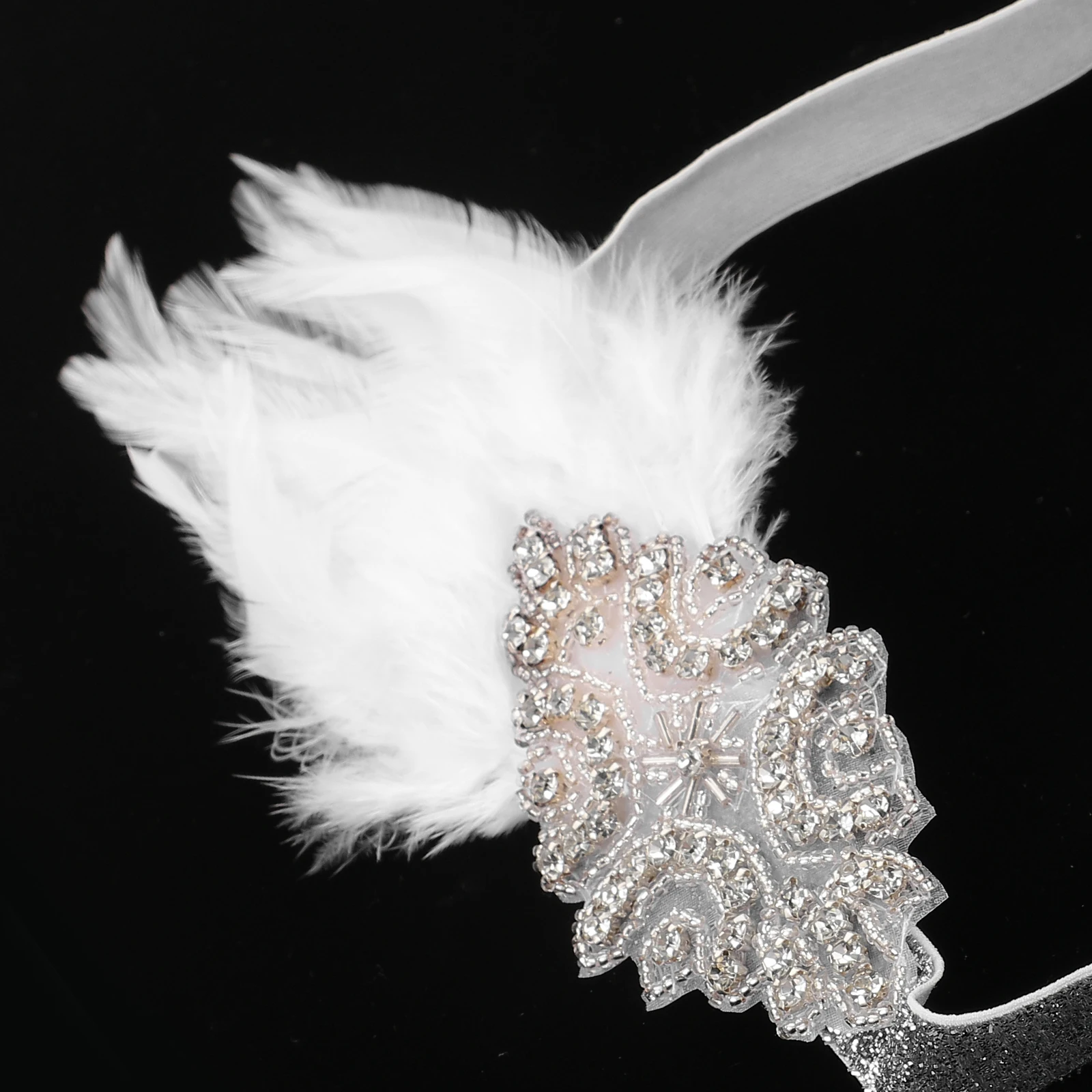 

1pcs Stunning Diamond-Studded Forehead Band Wedding Headdress Light Premium Headpiece For Cosplay Party Bridal Festival