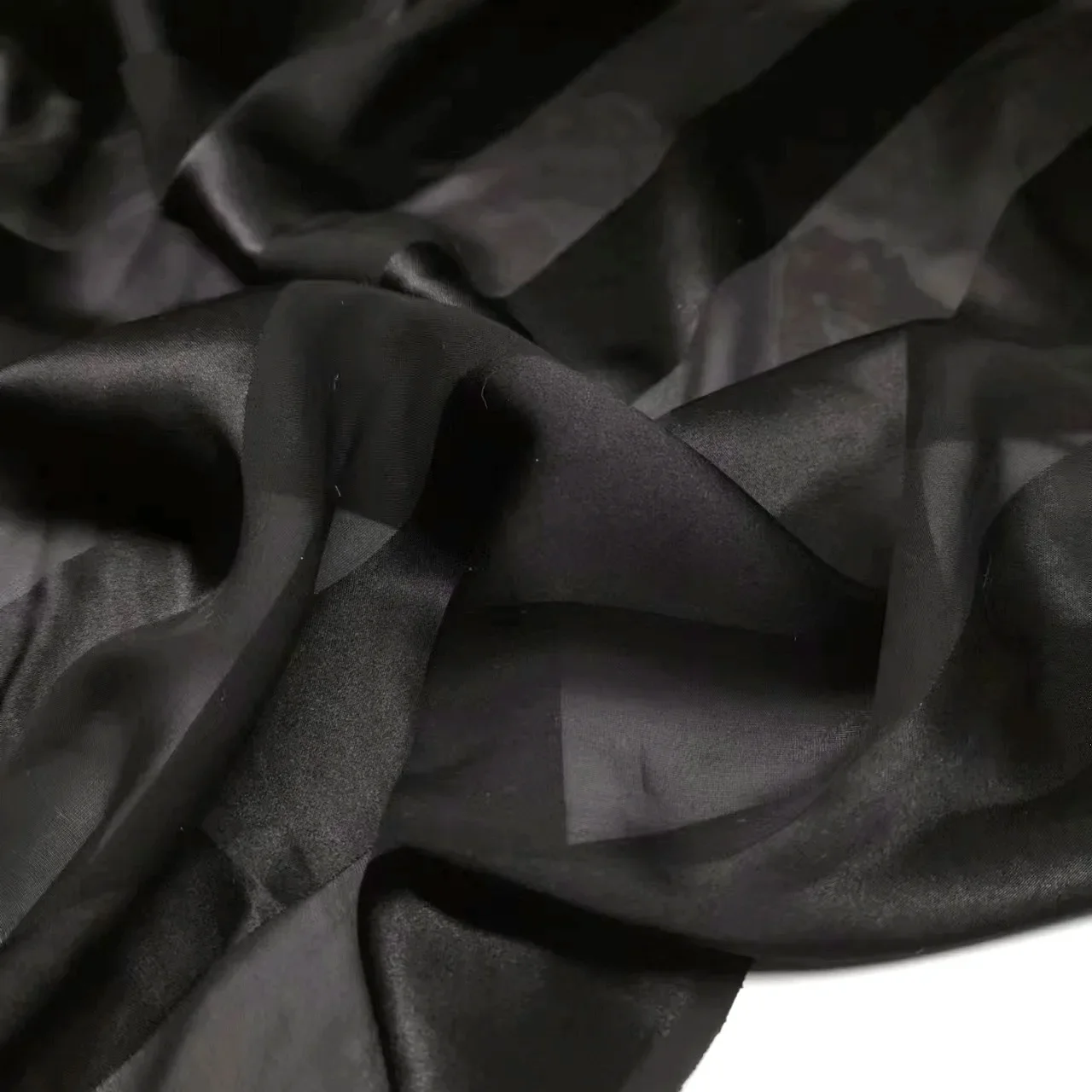 

New Silk Stripe Jacquard Metallic Black Mulberry Silk Fabric Shirt Scarf Dress Tissue