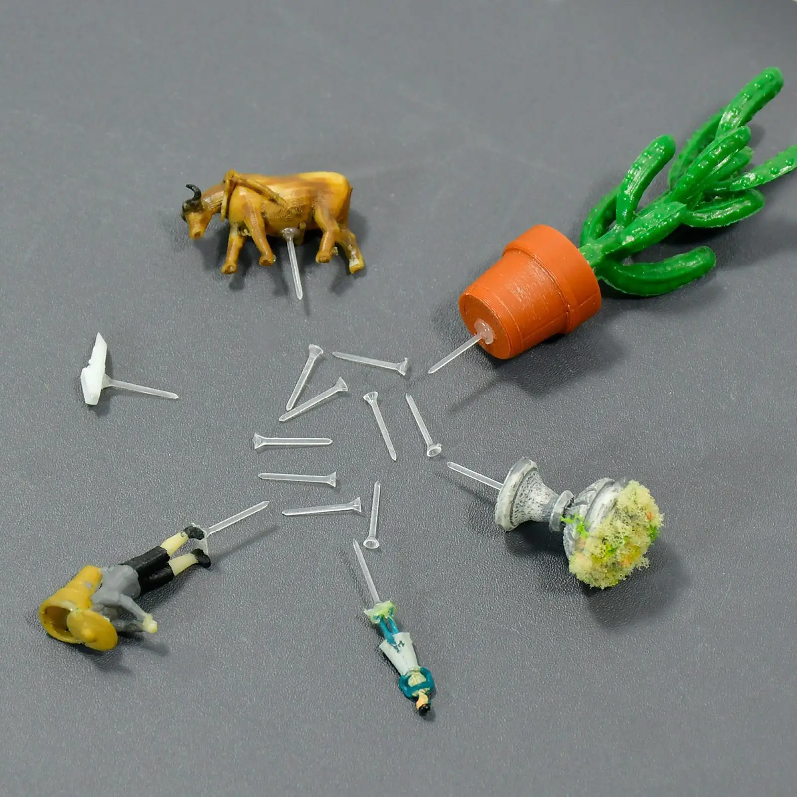 Mini Plastic Pin Stakes Circle Top Landscape Pins Spikes for Figurines Ornaments Pots Miniature Fairy Garden