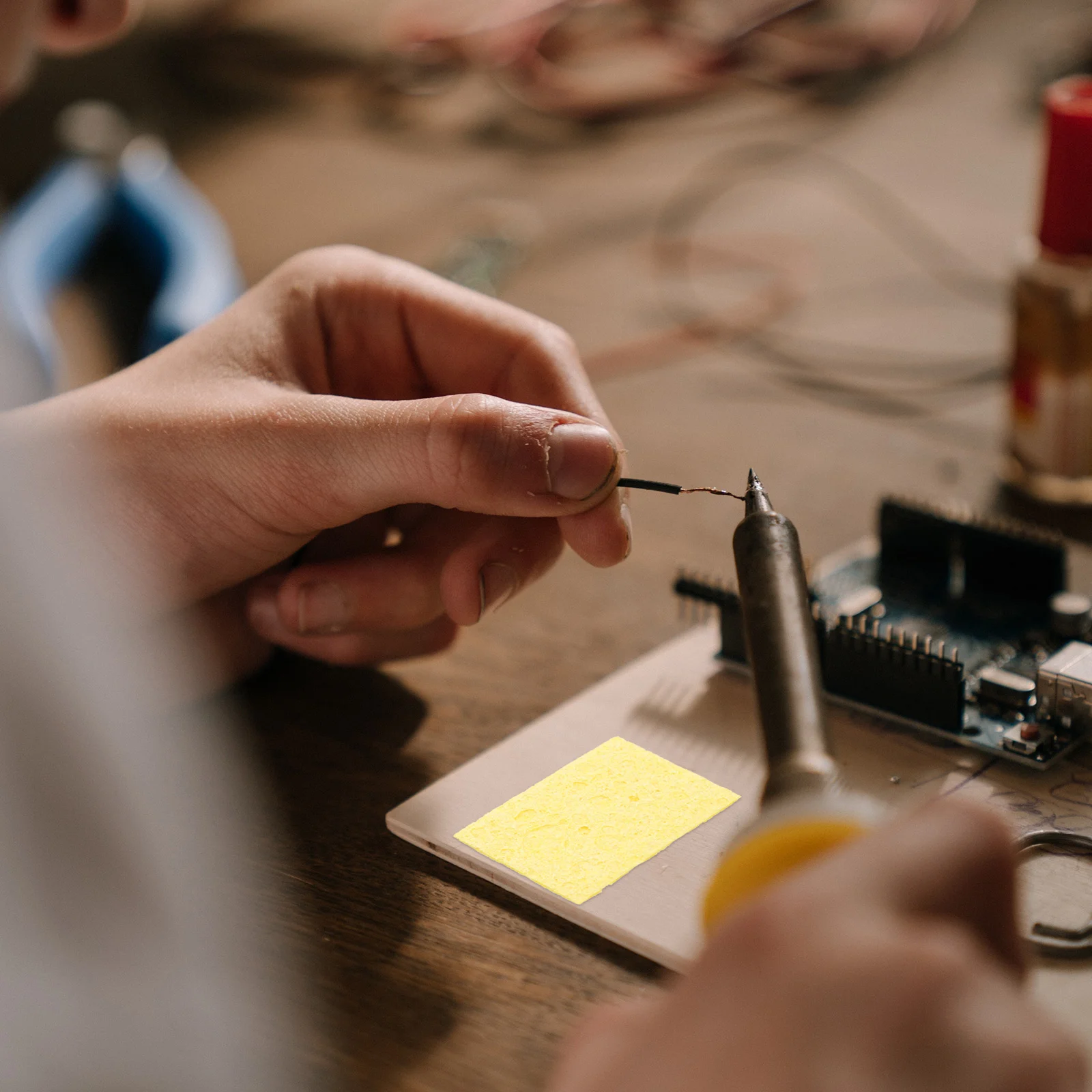 30 Pcs Cleaning Sponge Remove Tin Removal Cleaner Solder High Temperature Sponges Soldering Square