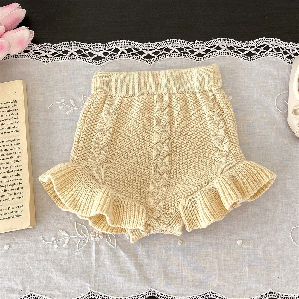 Spanish Style Baby Knitted Ruffle Bloomers for Girls Shorts Thick Warm Toddler Kids Boys Pants Autumn Winter Bloomers