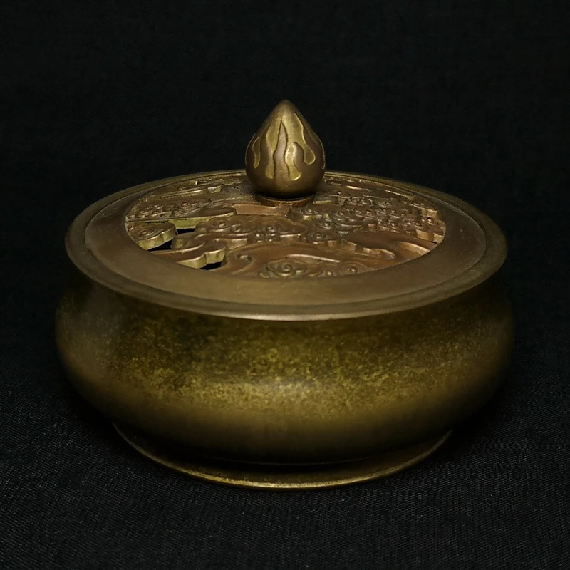 

YIZHU CULTUER ART Size 3.4 Inch 727g Old Chinese Bronze Carved Clouds Smoked Incense Burner Home Table Decoration Collection