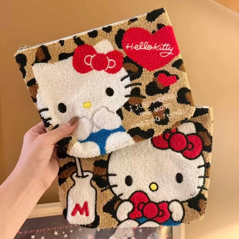 新しいハローキティヒョウ柄丸型ぬいぐるみ収納バッグ黒革キティ猫コイン財布化粧品旅行収納大容量バッグギフト