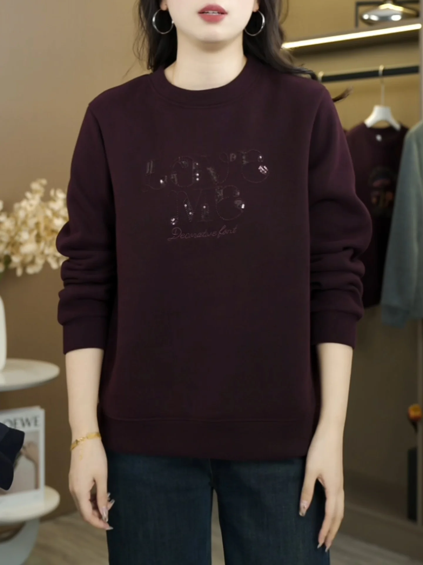 

Осенне-зимний теплый свитшот больших размеров с круглым вырезом для женщин, свободный крой, с эффектом похудения, с буквенным принтом, с длинными рукавами, повседневный, удобный топ