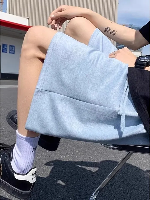 

WASSUP SU Мужские повседневные брюки из американской замши в стиле ретро, летние спортивные универсальные баскетбольные брюки с пятью четвертью, свободная посадка, обычная футболка...